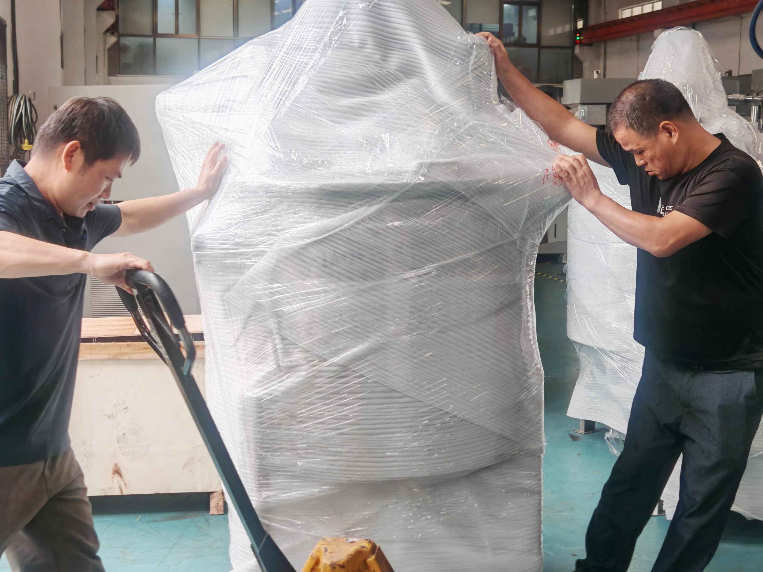 叁星飛榮立式砂磨機助力碳化硅材料高效研磨，今日成功交付！插圖2